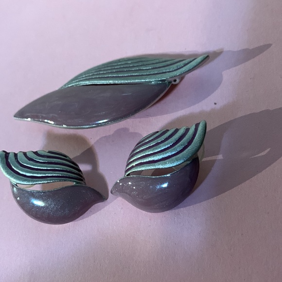 Beautiful brooch earrings set - Picture 2 of 4